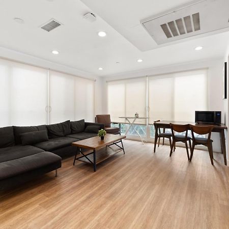 Spacious 1-Bd Hideaway Close To Usc Room With Share Livingroom Los Ángeles Exterior foto