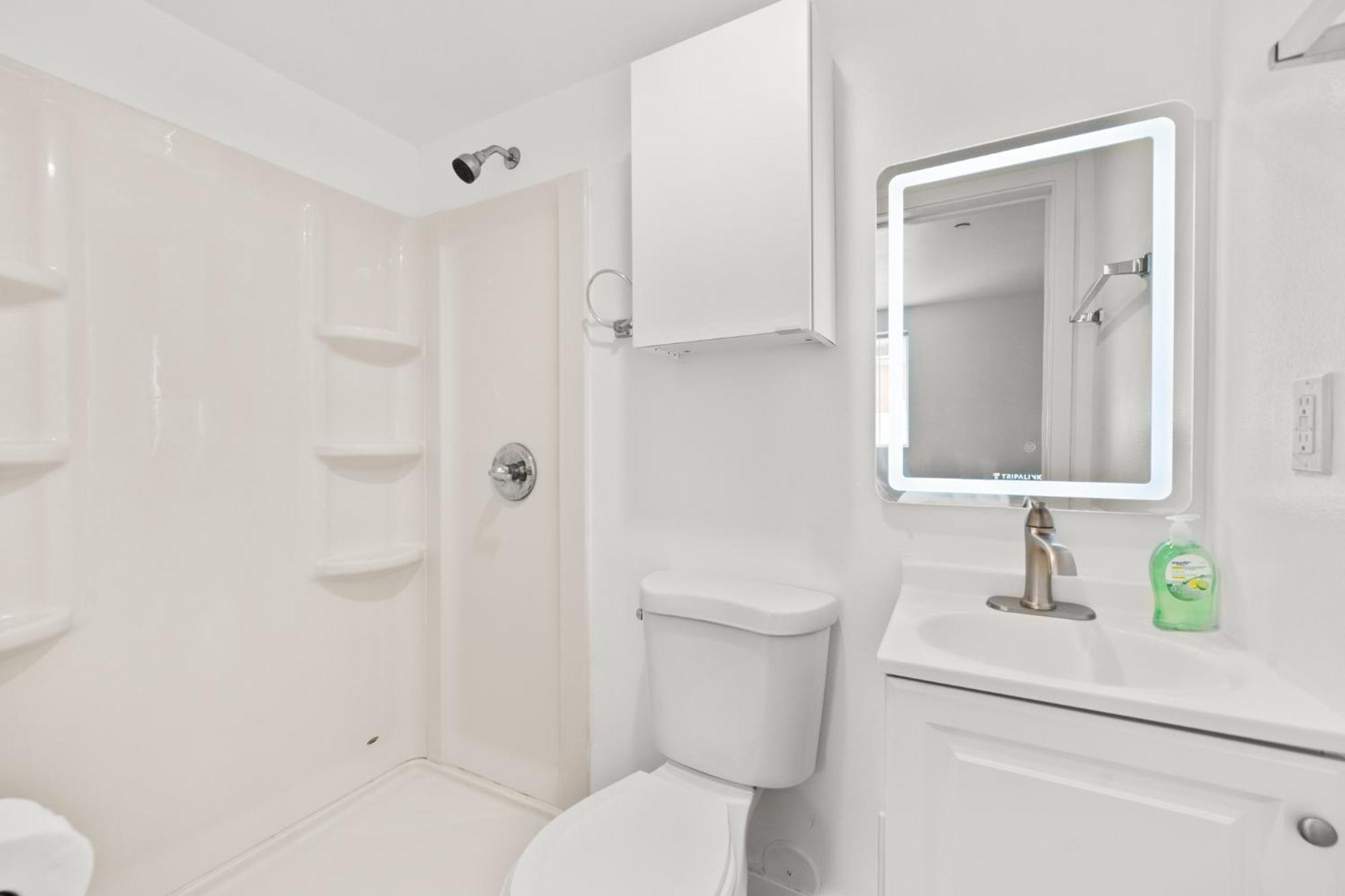 Spacious 1-Bd Hideaway Close To Usc Room With Share Livingroom Los Ángeles Exterior foto